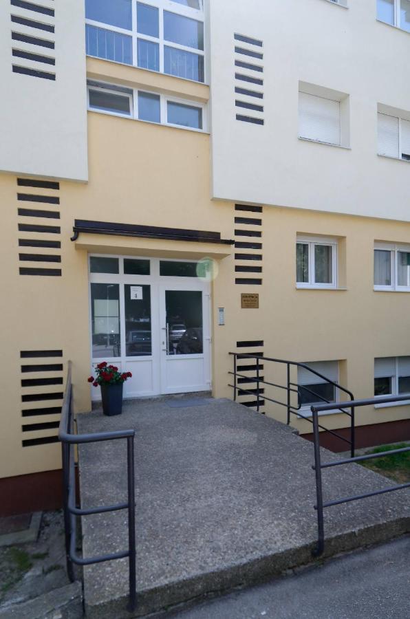 Maximus Appartement Čakovec Buitenkant foto